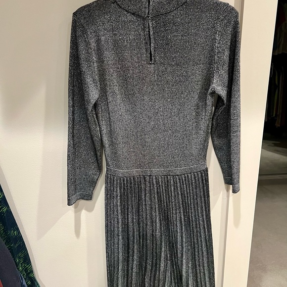 Tahari metallic fit and flare dress with pleats-like new! - Picture 6 of 8